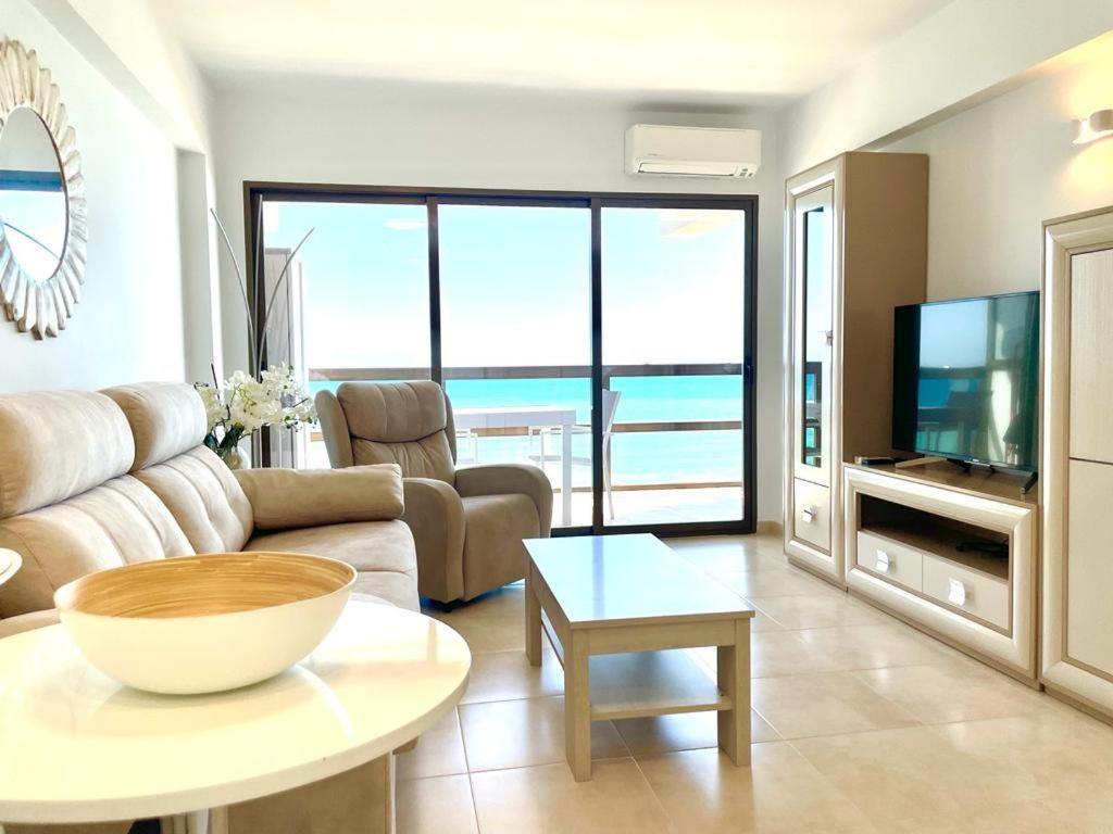 Calpemar 8 Sea View First Line Arenal Beach Esterno foto